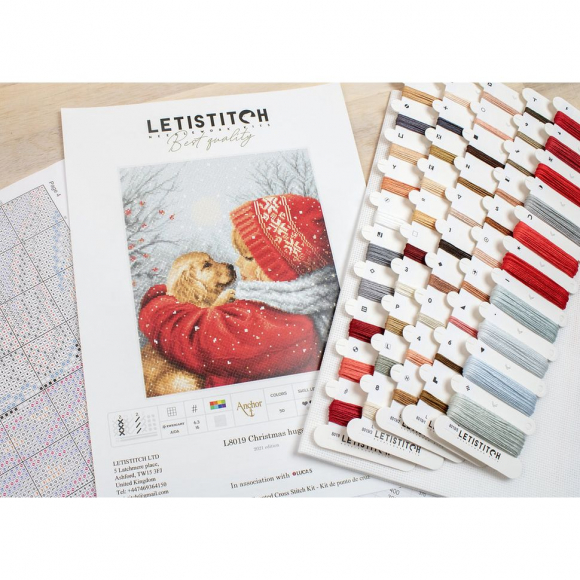 187466_Набор для вышивания "Рождественские объятия"