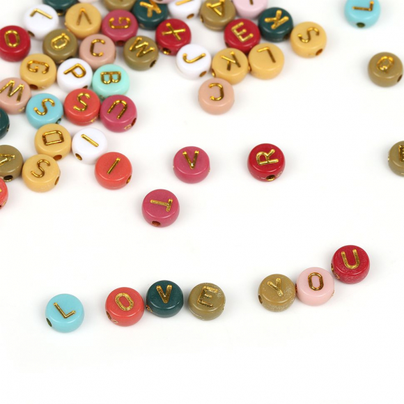 Бусины с английскими буквами ассорти арт. M4H-B010 уп. 50г (360 ± 10 шт)