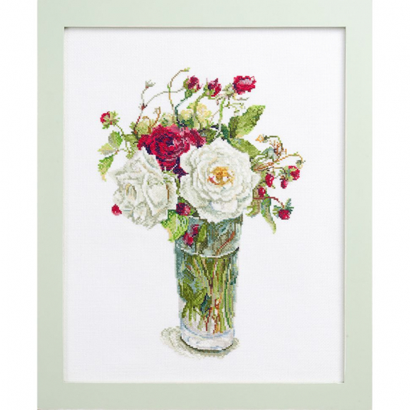 Набор для вышивания Lecien Corporation арт.552101 Розы и земляника 30х38 см