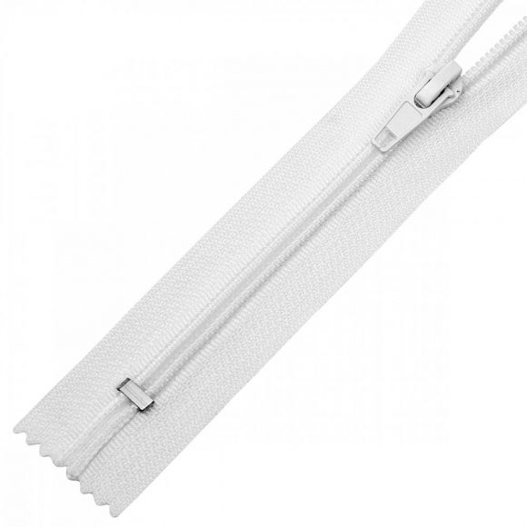 Молния MaxZipper пласт. спираль №5-N 18см н/р цв.F101 белый уп.50шт