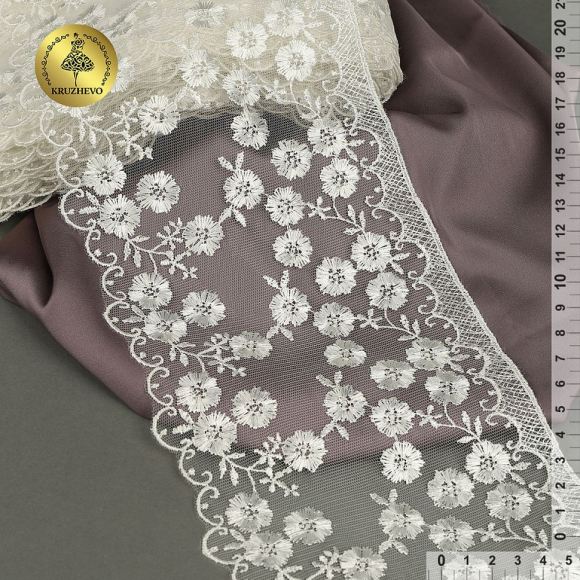 Кружево на сетке KRUZHEVO арт.TR.2114 шир.135мм цв.белый уп.18,5м Кружево на сетке KRUZHEVO арт.TR.2114 шир.135мм цв.белый уп.18,5м