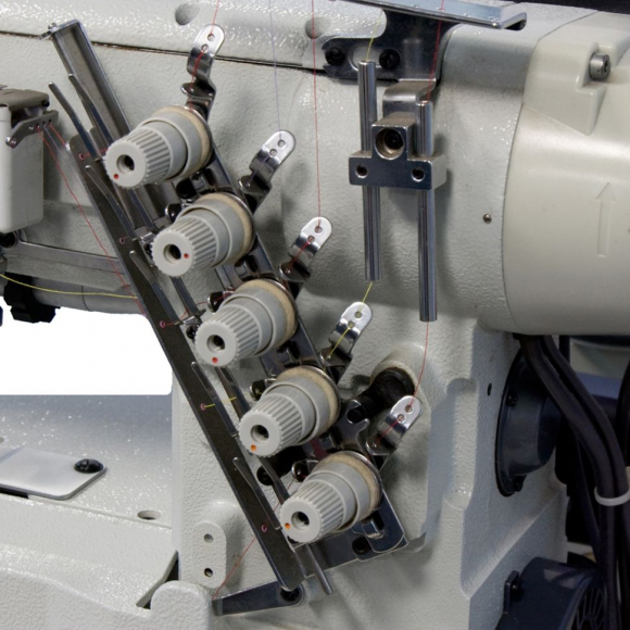 Промышленная швейная машина Typical (комплект: голова+стол+YSC-8330-D1) GК350-1356-D3