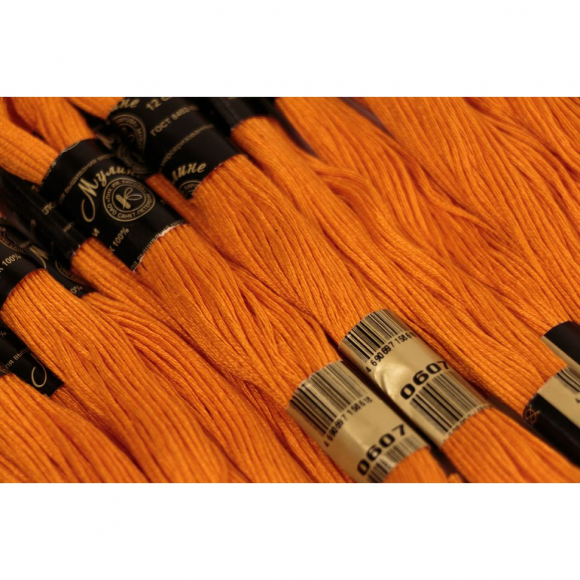 Нитки мулине цв.0607 оранжевый 12х10м С-Пб Нитки мулине цв.0607 оранжевый 12х10м С-Пб