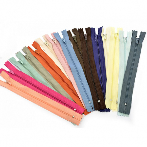 Молния MaxZipper пласт. юбочная №3, 18см, АССОРТИ №2 уп.20цв х 5шт