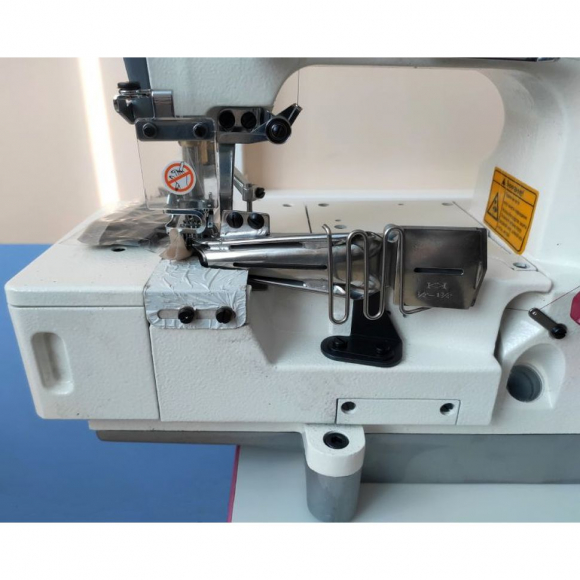 Плоскошовная машина для окантовки A-500-02E Aurora