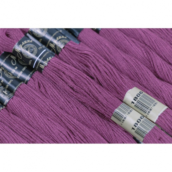 Нитки мулине цв.1806 сиреневый 12х10м С-Пб