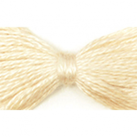 Нитки мулине цв.6200 бледно бежевый 12х10м С-Пб