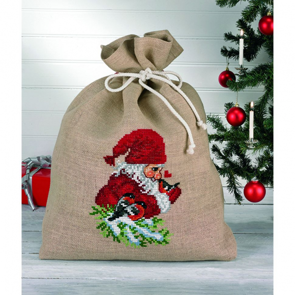 Набор для вышивания PERMIN арт.90-6507 Мешочек для подарков Гном и снегирь 85х68 см