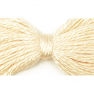 Нитки мулине цв.9000 св.бежевый 12х10м С-Пб