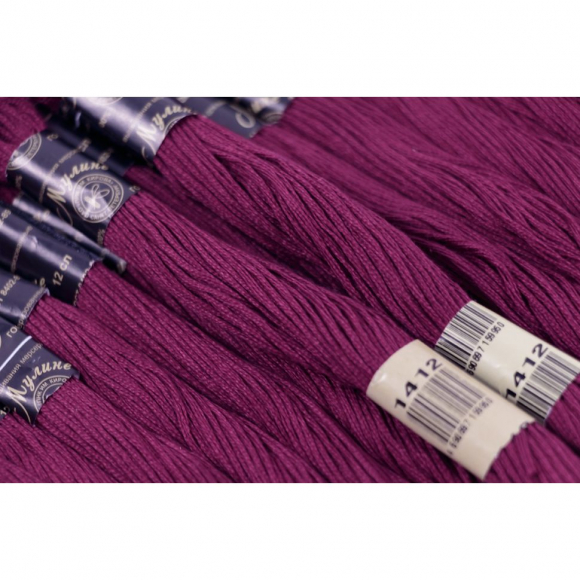 Нитки мулине цв.1412 фиолетовый 12х10м С-Пб