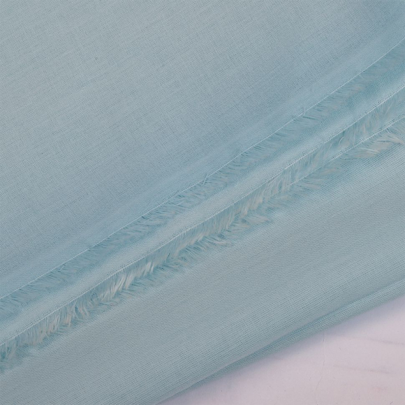 Ткань Батист 72 г/м? 100% хлопок шир.150 см арт.TBY.Bt.22 цв.св.голубой рул.25м