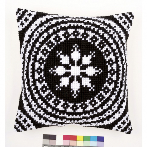 Набор для вышивания VERVACO арт.PN-0155757 Подушка Черное и белое 40х40 см