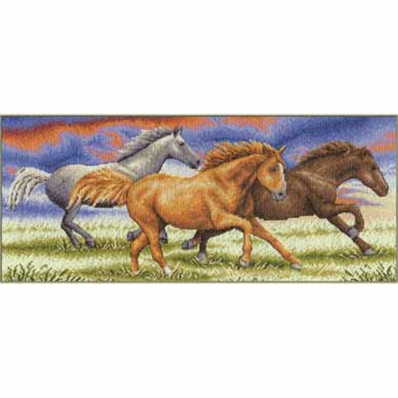Набор для вышивания PANNA Золотая серия арт. J-0679 Бегущие от грозы 44,5х19,5 см
