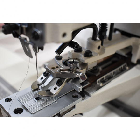 Пуговичная машина Aurora A-1377