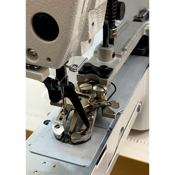 Пуговичная машина Aurora A-438 (прямой привод)