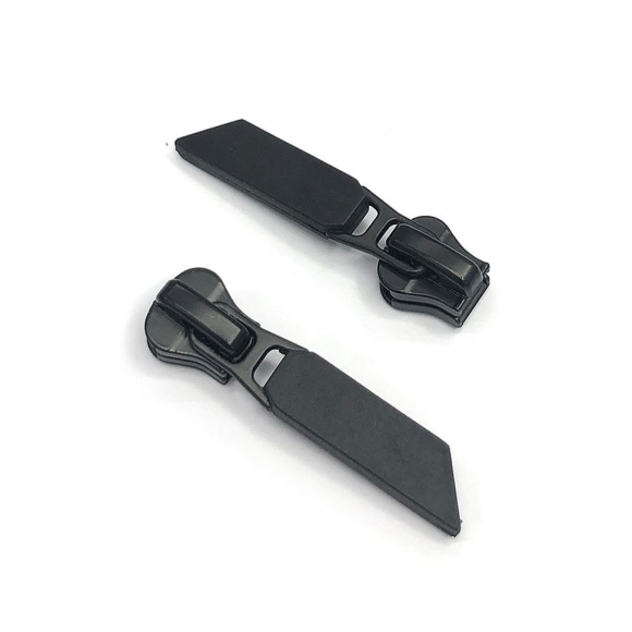 Замок MaxZipper автомат ТР#5 F28 цв.резина черная уп.10шт Замок MaxZipper автомат ТР#5 F28 цв.резина черная уп.10шт