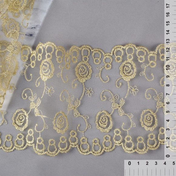 Кружево на сетке арт.TBY 10272 шир.130 мм цв.белый/золото уп.13,71м