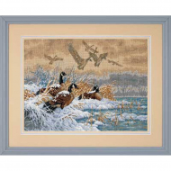 Набор для вышивания DIMENSIONS арт.DMS-35205 Зимний перелет 41х30 см Набор для вышивания DIMENSIONS арт.DMS-35205 Зимний перелет 41х30 см