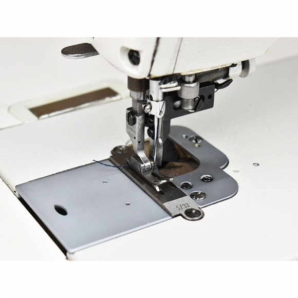 Прямострочная швейная машина с ножом обрезки края материала Aurora A-5200