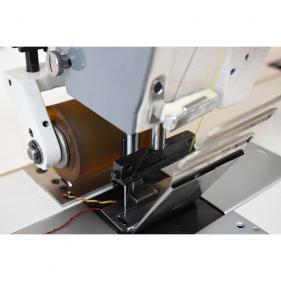 Швейная машина для притачивания ленты Aurora A-872-BH-P