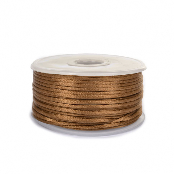 Шнур TBY атласный круглый 2мм цв.3135 коричневый уп.50м Шнур TBY атласный круглый 2мм цв.3135 коричневый уп.50м