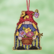 Набор для вышивания бисером MILL HILL Гном - садовница 6х8 см