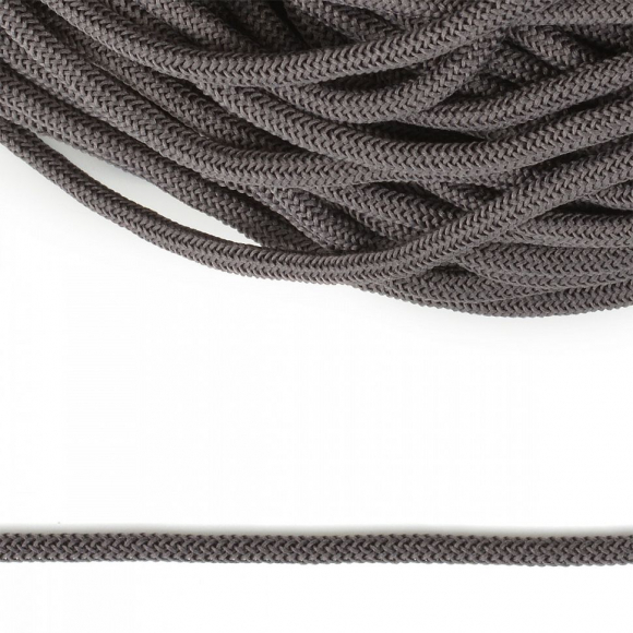 Шнур круглый полиэфир 04мм арт. 1с-36 цв.041 т.серый уп.200м Шнур круглый полиэфир 04мм арт. 1с-36 цв.041 т.серый уп.200м