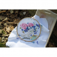 Набор для вышивания LANARTE арт.PN-0170950 Bouquet of roses 27х28 см