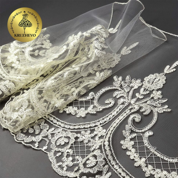 Кружево на сетке арт.TBY.40470 шир.230мм цв.W1515 молочный уп.13,71м