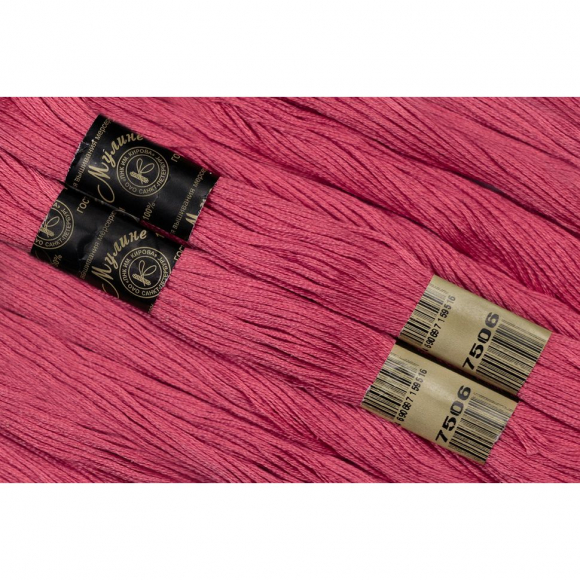 Нитки мулине цв.7506 т.розовый 12х10м С-Пб Нитки мулине цв.7506 т.розовый 12х10м С-Пб