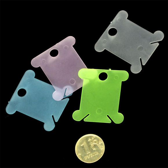 Бобина пластиковая для ниток арт. М008 цв.ассорти