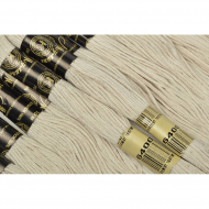 Нитки мулине цв.6400 св.серый 12х10м С-Пб