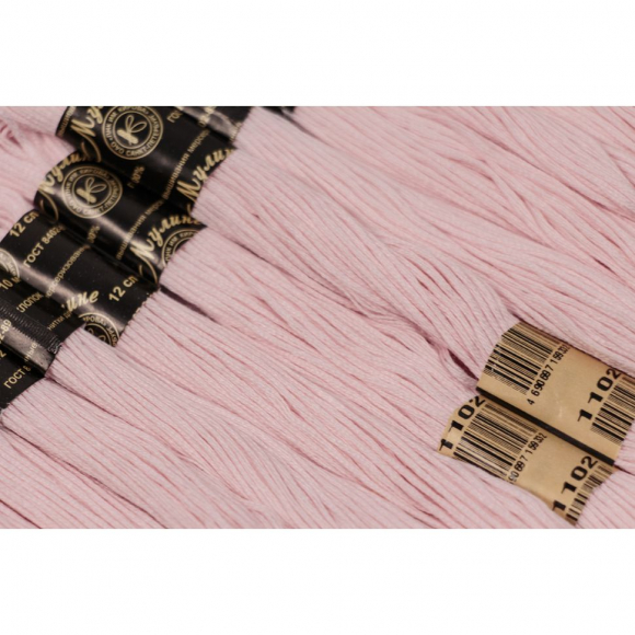 Нитки мулине цв.1102 бл.сиреневый 12х10м С-Пб