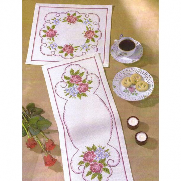 Набор для вышивания PERMIN арт.10-9666 Салфетка Розы 35х35 см