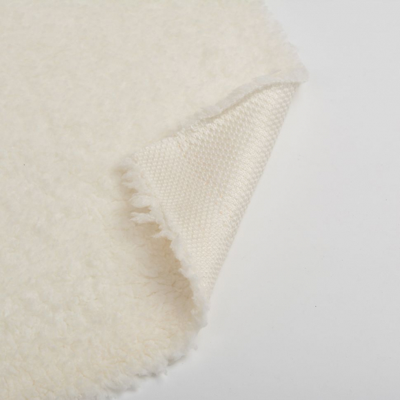 Ткань МЕХ трикотажный TBY-180-1, 180 г/м?, шир.165см, цв.экрю, рул.20м