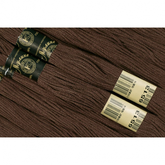 Нитки мулине цв.6513 т.коричневый 12х10м С-Пб