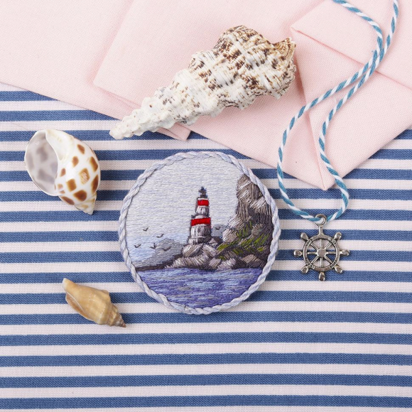 Набор для вышивания PANNA Живая картина арт. JK-2191 Брошь. Маяк на берегу 5,5х5,5 см