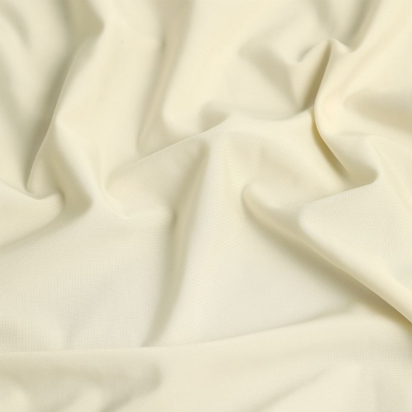 Микрофибра для нижнего белья KRUZHEVO арт.OLG004 плотн.125 г/м? шир.152см цв.004 теплый белый (11-0701 TPX) рул.25-30кг (1кг - 4,7м)