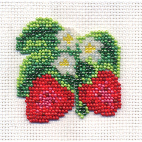 Набор для вышивания KLART арт. 8-077 Землянички 6х6 см Набор для вышивания KLART арт. 8-077 Землянички 6х6 см