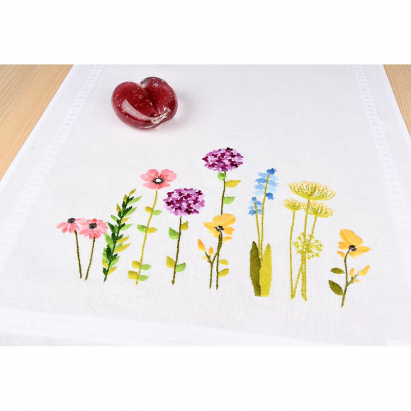 188198_Набор для вышивания дорожки "Весенние цветы"