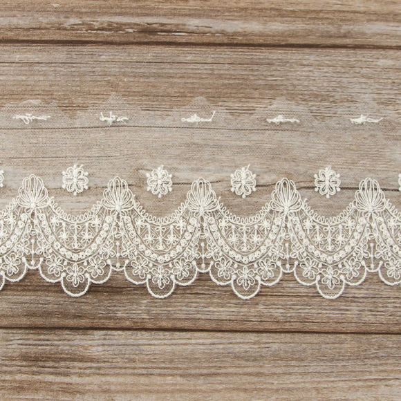Кружево-вышивка на тюле, 60 мм