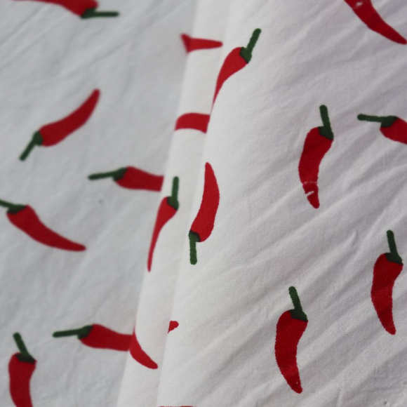 Ткань батист 73 г/м? 100% хлопок шир.145 см арт.Р.15692.01 цв.01 красный уп.25м Ткань батист 73 г/м? 100% хлопок шир.145 см арт.Р.15692.01 цв.01 красный уп.25м