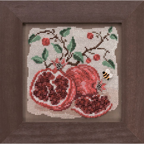 Набор для вышивания бисером MILL HILL Гранат 13,33х13,33 см