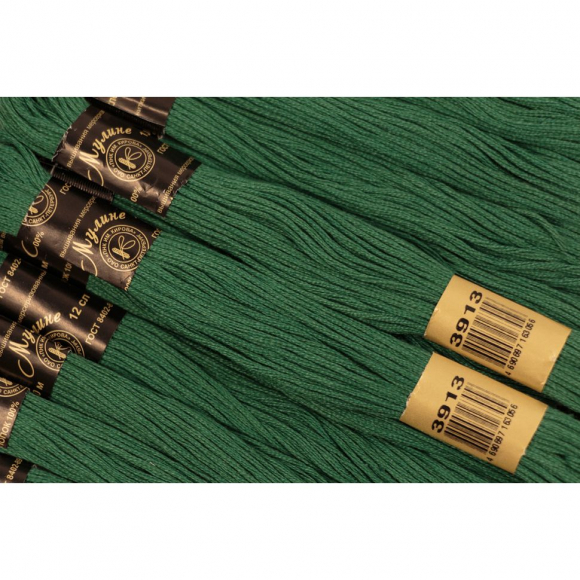 Нитки мулине цв.3913 зеленый 12х10м С-Пб