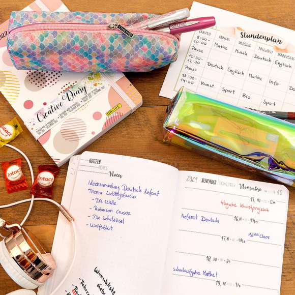 189611_Пенал для ручек "Pencil Case" на молнии, 22 х 7 х 7 см, пвх, цвет радужный