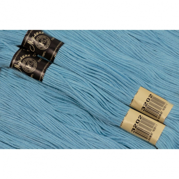 Нитки мулине цв.3202 голубой 12х10м С-Пб