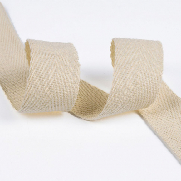 Тесьма киперная 25 мм хлопок 1,8г/см арт.12.2С-257.25.БЕЛЫЙ цв.суровый уп.50м