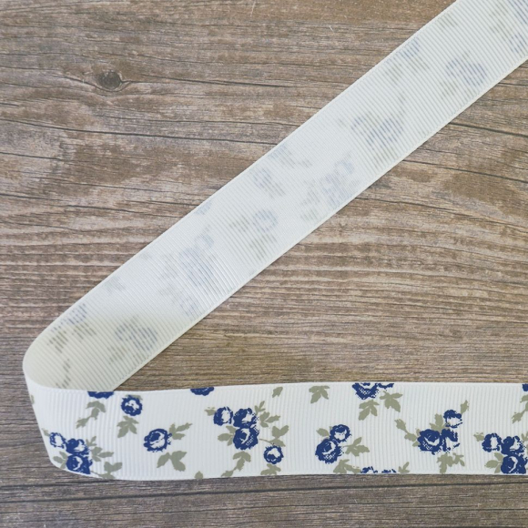 85545_Лента репсовая на картонной катушке "Розочки" 85545_Лента репсовая на картонной катушке "Розочки"