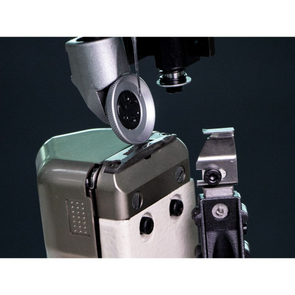 Колонковая машина с обрезкой края Aurora A-8830-D3 (прямой привод и автоматические функции)