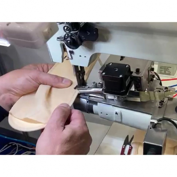 Рукавная швейная машина для окантовки и устройством обрезки окантовочной ленты Aurora A-8713D-V-TK (Прямой привод)